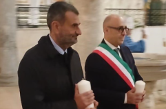 Vendita dell'ex Ilva, il ministro Urso accelera: telefonata con Bitetti e Decaro