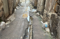 Taranto, dopo i RIti un giro tra i crateri delle strade: ecco la citt&agrave; &laquo;colabrodo&raquo;