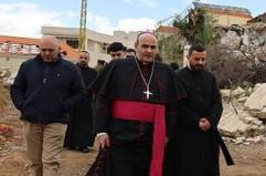 Chi &egrave; mons. Borgia, il pugliese alla guida del convoglio umanitario bloccato in Libano: i tir della missione colpiti da spari