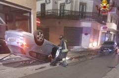 Carovigno, insegue i ladri dopo il furto nel suo bar ma si scontra con un'altra vettura e finisce in ospedale