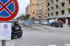 Bari, il Municipio 2 tra caos parcheggi e traffico bloccato per ore: la rabbia del comitato &laquo;No Brt&raquo;