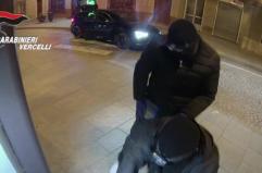 Colpivano in Piemonte e in Puglia, smantellata banda della marmotta: 11 arresti tra Foggia, Torino e Vercelli