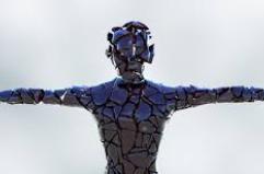 Tra biotecnologie e robotica: DNA sintetico contro il cancro e record di velocit&agrave; di un robot a Pechino