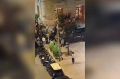 Bari, ultima notte da &laquo;far west&raquo; prima dell'ordinanza in Largo Adua: scooter sui marciapiedi a due passi dai carabinieri VIDEO