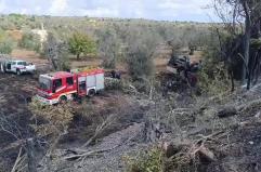 SS274, camion carico di carburante precipita per 10 metri nella scarpata: autista 60enne in codice rosso