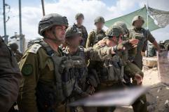Idf, colpito un grattacielo a Gaza City, usato da Hamas