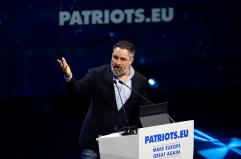 Al via a Madrid la kermesse di Vox con insulti a Pedro Sanchez