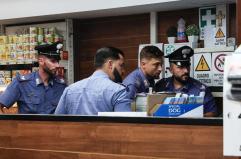 Insegue un truffatore che lo investe, è grave a Bergamo