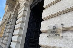 Violenza su alunna 11enne, chiesto il processo per un prete