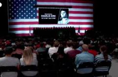 Veglia per Charlie Kirk degli studenti della Utah Valley University