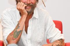 Jovanotti, umilmente mi unisco agli studenti che manifestano