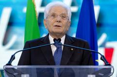 Mattarella chiama Piantedosi,solidarietà per agenti feriti