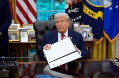 Trump, 'sentito Netanyahu, vicino accordo per Gaza, forse pace'