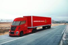Trump, dal primo ottobre dazi al 25% sull'import di camion