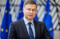 Dombrovskis, 'l'Ue è già in una guerra ibrida con Mosca'