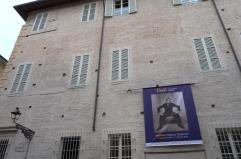 Sequestrate 21 opere ritenute false a mostra su Dalì