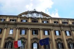 Lo spread tra Btp e Bund tedeschi chiude in ribasso a 81,2 punti