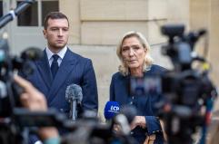 Le Pen, 'ora basta, la farsa è durata abbastanza'