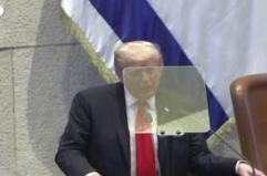 Trump: "Questa e' l'alba storica di un nuovo Medio Oriente"
