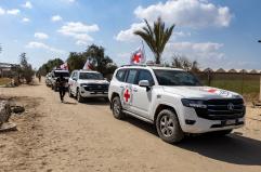 Hamas ha consegnato altre 4 salme alla Croce Rossa