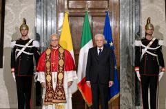 Il Papa, "impegnati per la pace, promuovendo la giustizia"