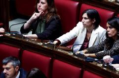 Schlein,Meloni ci dà dei terroristi per distrarre attenzione