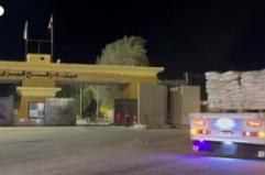 Aiuti umanitari a Gaza, decine di tir in coda al valico di Rafah