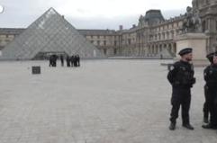 Rapina al Louvre, rubati i gioielli di Napoleone