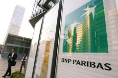 Bnp scivola in Borsa, condannata a risarcire profughi Ugandesi