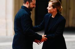 Zelensky vede Meloni, 'parlato anche degli asset russi'