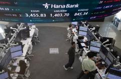 Borsa: l'Asia in calo, timori per nuove tensioni commerciali