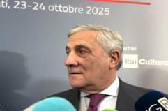 Tajani: "Nessun rischio sulla tenuta del governo, non e' una caserma" Tajani: "Nessun rischio sulla tenuta del governo, non e' una caserma"
