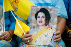 È morta a 93 anni la regina madre di Thailandia Sirikit È morta a 93 anni la regina madre di Thailandia Sirikit