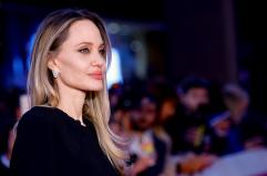 Angelina Jolie a sorpresa a Kherson, visita malati in ospedale