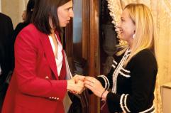 Accordo Pd-Fdi su violenza, Schlein posta foto con Meloni