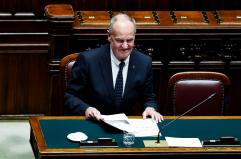 Calderoli firma pre-intese su Autonomia, domani a Venezia