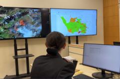 Inquadrato mentre incendia rifiuti nel Napoletano, arrestato