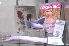 Dai Muppet, le scarpe di Miss Piggy messe all'asta