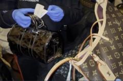 Roma, furti da Valentino e Louis Vuitton: recuperata parte della merce