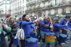 Anche a Parigi in piazza contro la violenza di genere