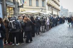 Alla camera ardente di Ornella Vanoni circa 5mila persone