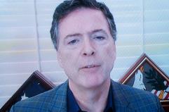 Giudice Usa archivia l'indagine contro l'ex capo dell'Fbi