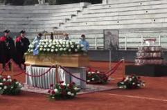 Pietrangeli, i figli in lacrime: "Non ci aspettavamo tutto questo affetto"