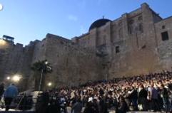 A Gerusalemme, la pregheria di centinaia di pastori americani sul Muro occidentale