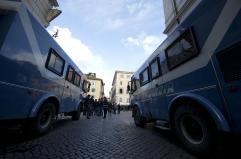 Sicurezza, questore di Roma vieta le ronde di Forza Nuova