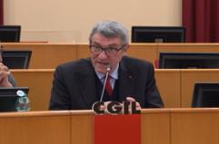 Landini: "Con lavoro povero e precariato e' crisi della democrazia"