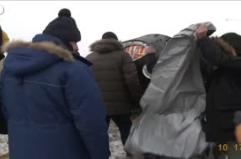 La navicella spaziale Soyuz atterra in Kazakistan dopo la missione spaziale