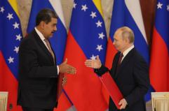 Putin parla con Maduro, 'solidarietà contro le pressioni esterne'