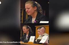 Parlamento europeo, l'interprete piange ascoltando il racconto di un bambino ucraino