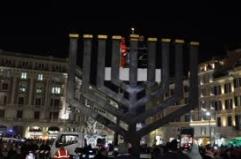 Accesa la Chanukkia' a Roma, Gualtieri: "Festa oscurata dall'orribile strage di Sydney"